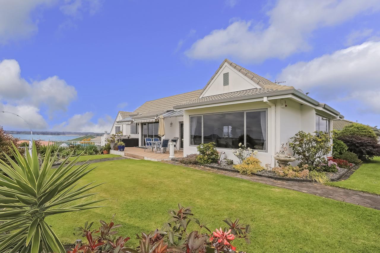 Harbour Heights Hotel Tauranga Exterior photo